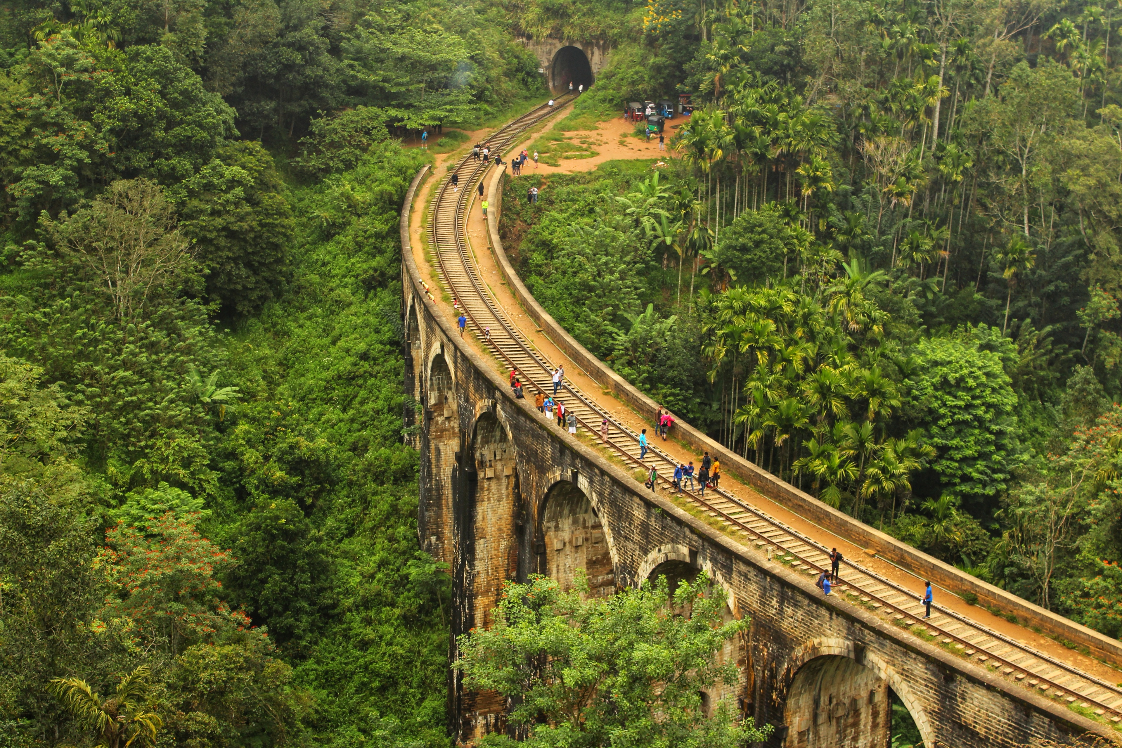 Nine Arch Bridge in Ella surrounded by hill country greenery